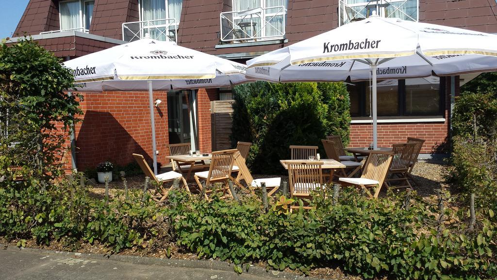 Hotel Restaurant Teichaue Adendorf Exteriör bild